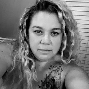 Meet your Posher, Kellie